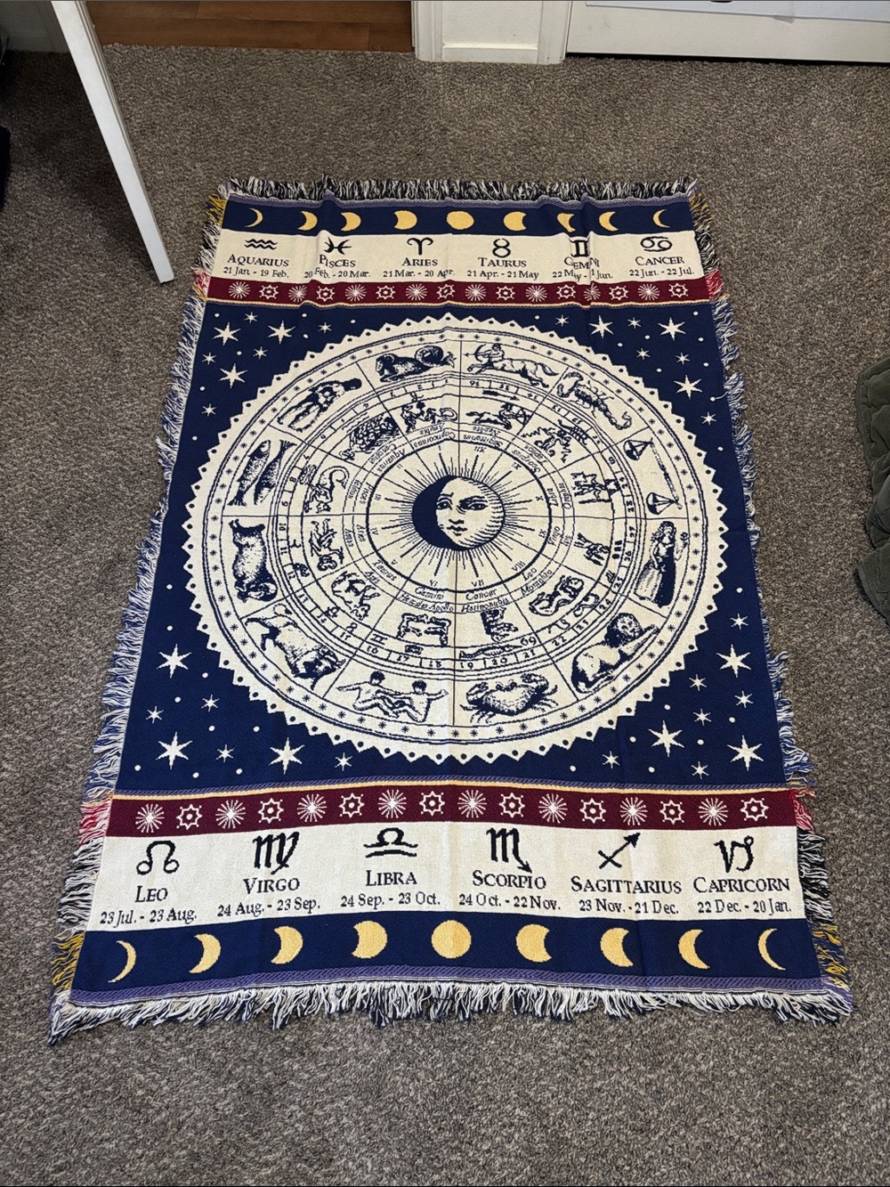 Astrology Astronomy large tapestry blanket rug Approx. 67’x46’ signs stars moon